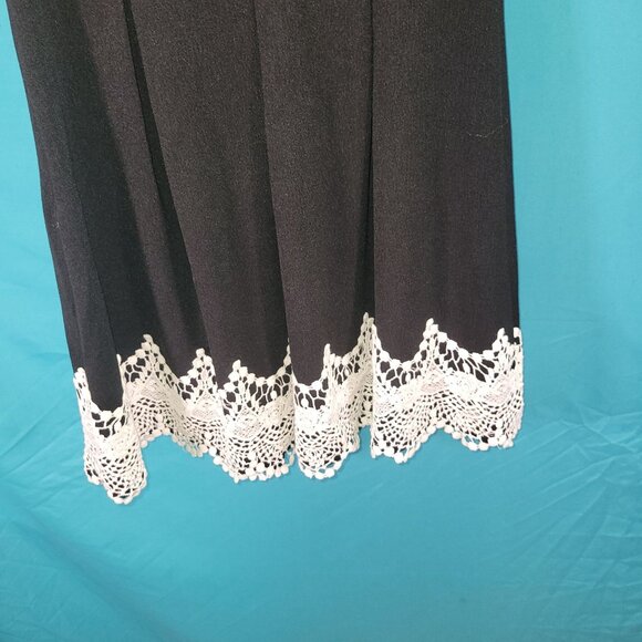 Black Sleeveless Dress With Lace Hem & Bow Back Design By Pink Owl Size S - Picture 3 of 15